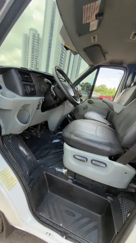 Ford Transit Furgão 2.2 Tdci Longa Diesel 2014