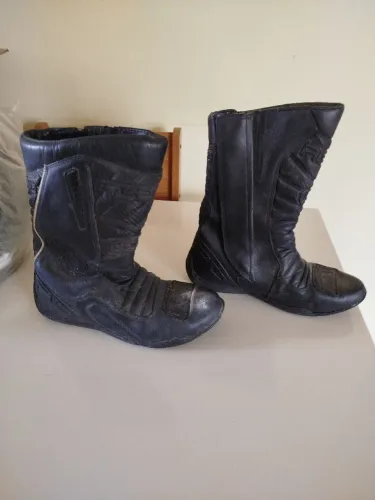 Vende-se ou troca-se.