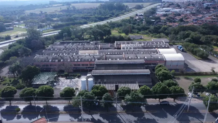 Galpão com terreno de 85000 metros quadrados em Jardim Primavera - Mococa - SP