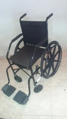 CADEIRA DE RODAS ( 30 dias de uso)