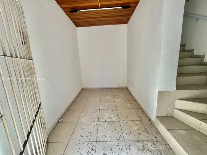 Sobrado para Locação em São Vicente, Centro, 7 dormitórios, 2 banheiros, 2 vagas