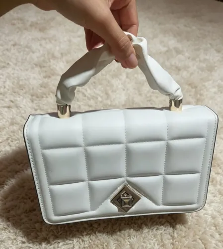 Três bolsas de festa