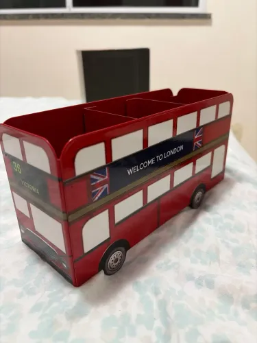 Porta controle em formato de ônibus de Londres - em excelente estado 