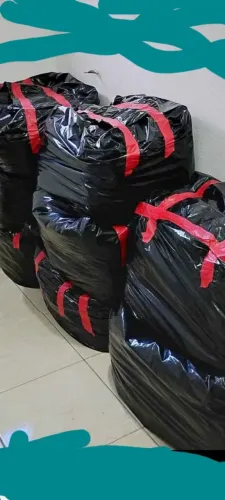 Mais de 2 mil pecas de roupas infantil de menina