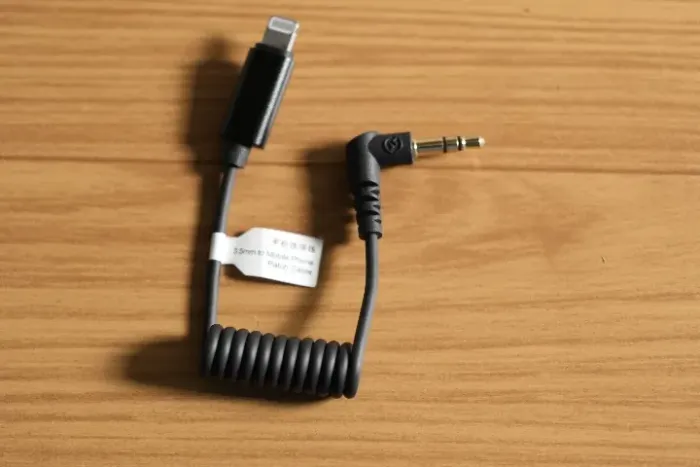 Cabo TRS 3.5mm para Lightning - Microfone Lapela iPhone