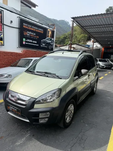 Fiat Idea Adv./ Adv.lock.dualogic 1.8 Flex 5P 2011