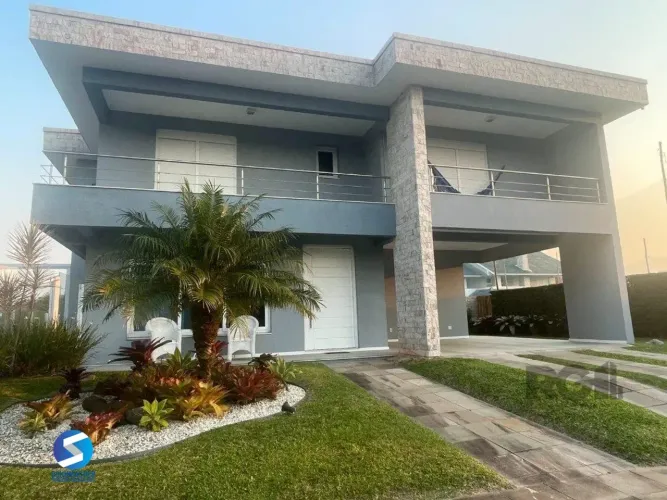 Casa em Condomínio em Atlântida Sul