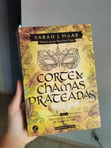Corte de Chamas Prateadas - Acotar Vol. 4 - Sarah J. Maas