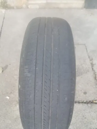 Roda de ferro com pneu meia vida da Citroen