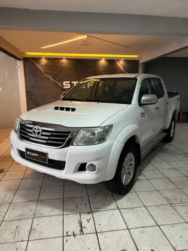 Toyota Hilux CD SRV D4-d 4X4 3.0 TDI Diesel AUT 2015