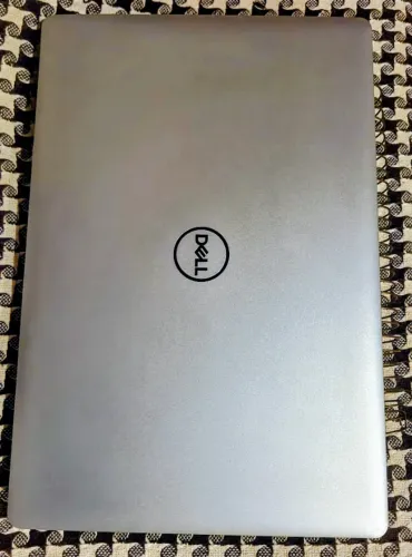 Dell Inspiron 5570 i5 8GB Excelente Estado