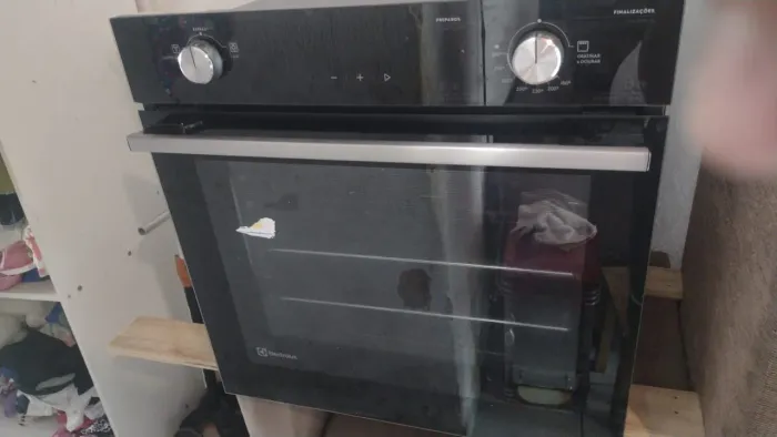 Vende-se forno