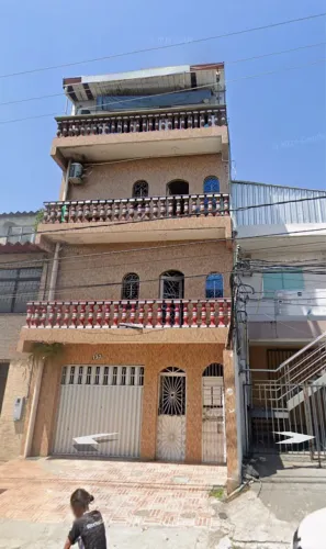 Vendo prédio residencial. 