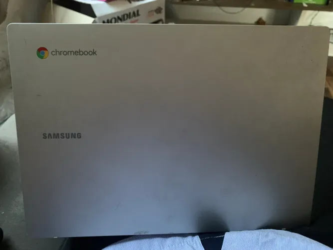 Chromebook à venda - ótimo estado
