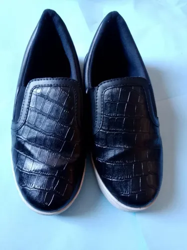 Tênis Sem Cadarço Slip On Preto