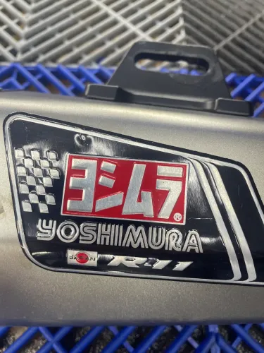 Ponteira Yoshimura R11 Ponta em CARBONO - Estado de Nova - Ronco Incrível ?