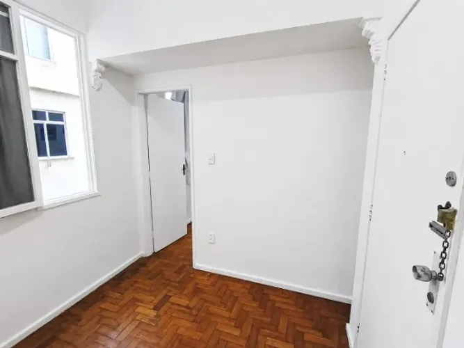 APARTAMENTO QUARTO E SALA EM COPACABANA POSTO 3