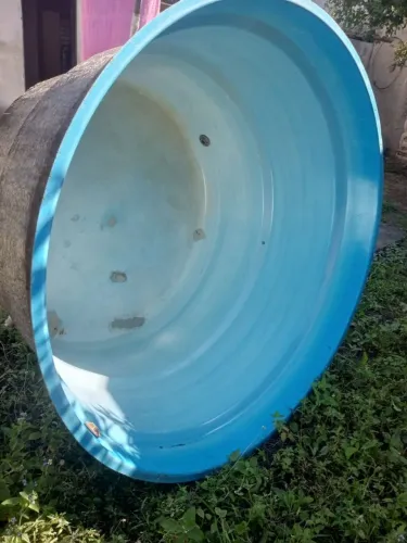 caixa de água 2000 litro altura 1.60 tampa 1.05 ela está precisando de alguns reparos