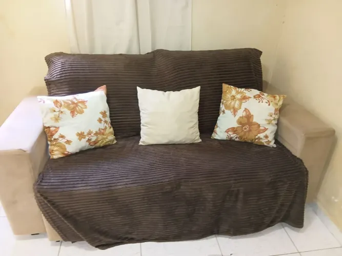 Vendo esse sofá ou troco em um fogão de 5 a 6 bocas mas informação pv.