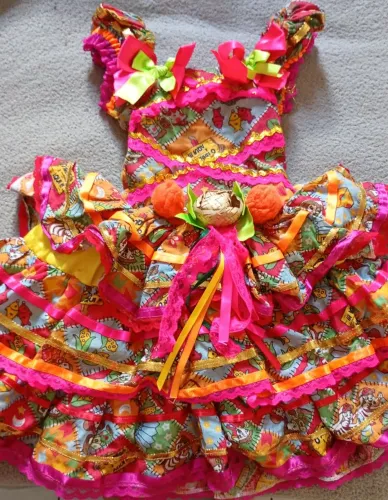 Vestido caipira infantil