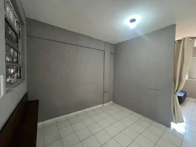 Kitnet à venda no Boqueirão (Praia Grande/SP) | 31,83 m²  1 dorm  1 banheiro