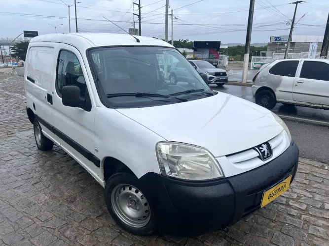 Peugeot Partner Van 1.6 Flex 16V 5P 2011