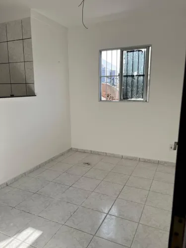 Alugo Kitnet perto do Midway