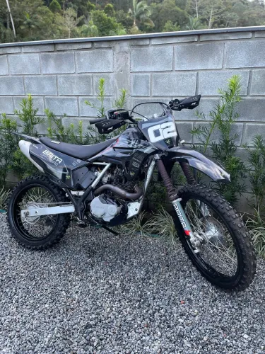 Xr 200 trilha