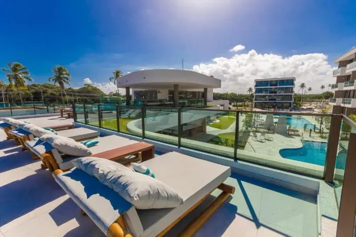 MAKIA | 29M² | MOBILIADO | FRENTE PISCINA CENTRAL