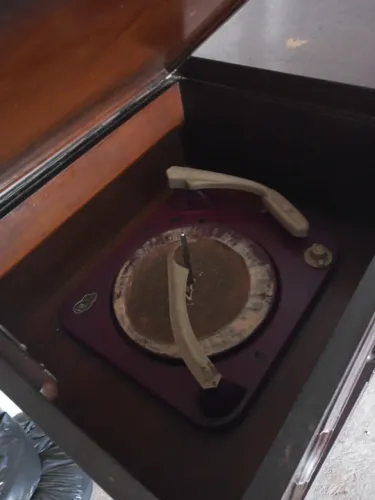 Radiola antiga 1940