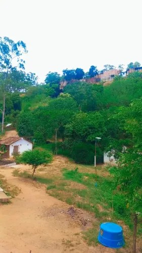 SÍTIO 27.900M² EM NANUQUE | 3 NASCENTES, 3 CASAS E PISCICULTURA | ACEITO CATIRA, PARCELO