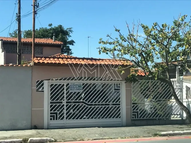 CASA TÉRREA Á VENDA NA VILA MEDEIROS - SP