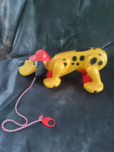 Cachorro Xereta da Estrela. Reviva os anos 70/80. Cão farejador detetive. Em ótimo estado