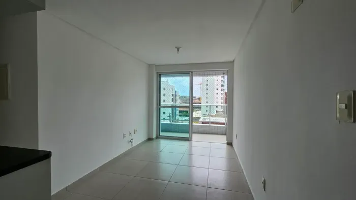 VENDE - Apartamento com 55m², 2 quartos/1suíte, Bh social, varanda, 2 vagas - Jardim Ocean
