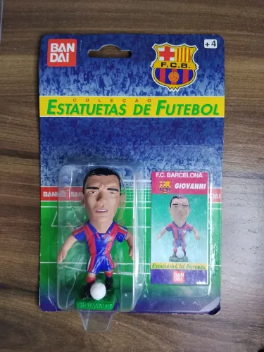 Mini Craque Giovanni Barcelona Bandai Espanha 1996 - Estatuetas de Futebol Lacrado