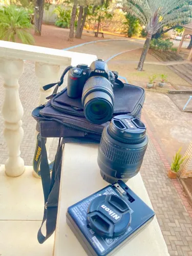 NIKON D3100