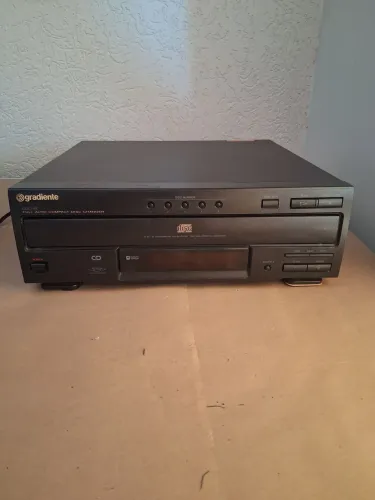 Vendo CD Player Gradiente CDC AT, NÃO FUNCIONA