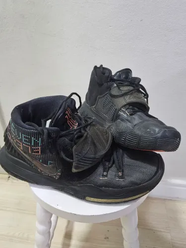 Tênis Nike Kyrie 6