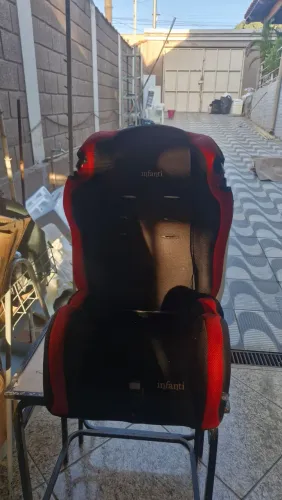 Cadeirinha infanti 