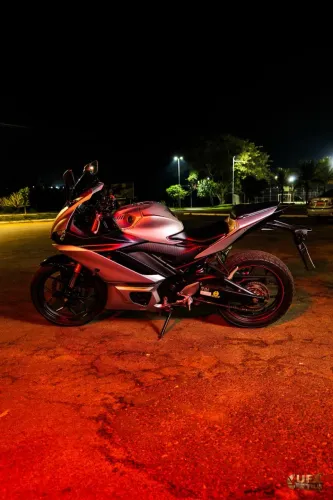 Yamaha yzf-R3 2021 cor prata impecável.
