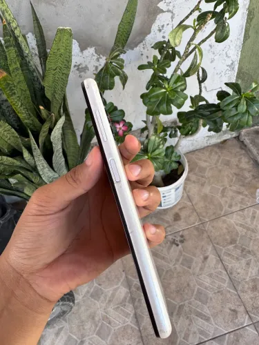 Celular A04s, 64 gigas