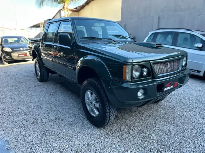 Mitsubishi L200 GLS 2.5 4X4 CD Diesel 2002