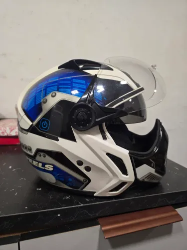Capacete Peels tamanho 56 com óculos