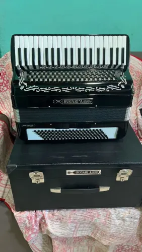 Acordeon sanfona em 4de voz Bugari italiana
