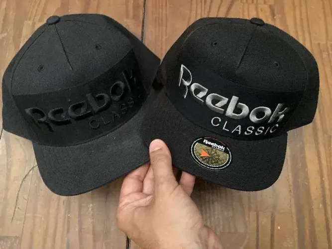 Dois bonés REEBOK coleção 