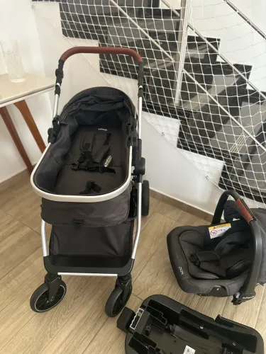 Carrinho + bebê conforto + base isofix
