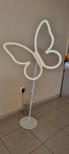 Vende-se borboleta para decoração