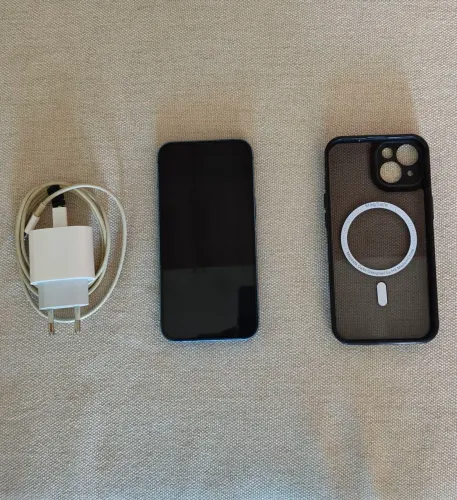 iPhone 13, 128 GB.