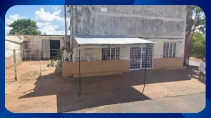 PRÉDIO COMERCIAL - Galpão e cômodo para depósito, Rua Presidente Antônio Carlos, nº 1200, 