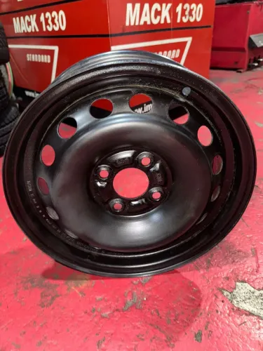 Roda de ferro Toyota 14